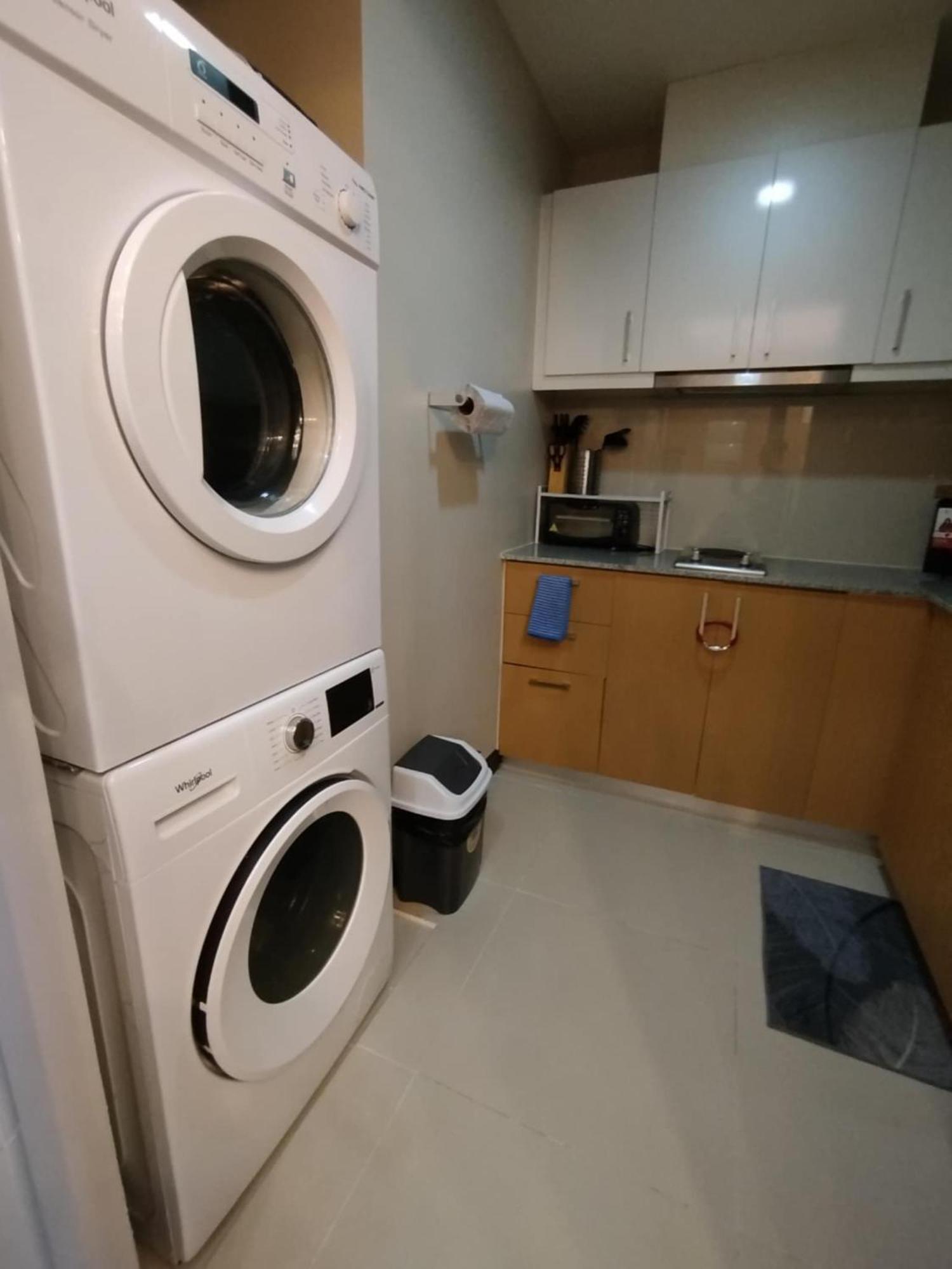 Cozy 1Br Uptown Parksuites Tower1 Bgc 마닐라 외부 사진